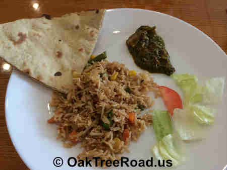 Tabaq Edison Palak Chicken image © OakTreeRoad.us